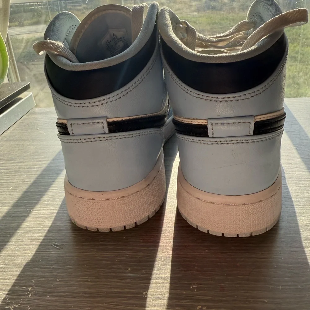 Nike Sneakers in Light Blue‎ and White